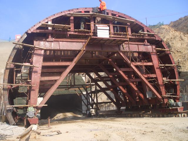 襯砌臺(tái)車(chē) 襯砌臺(tái)車(chē)